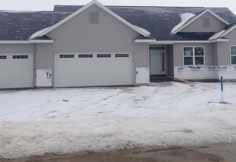 1st image of 704 Raymond Dr