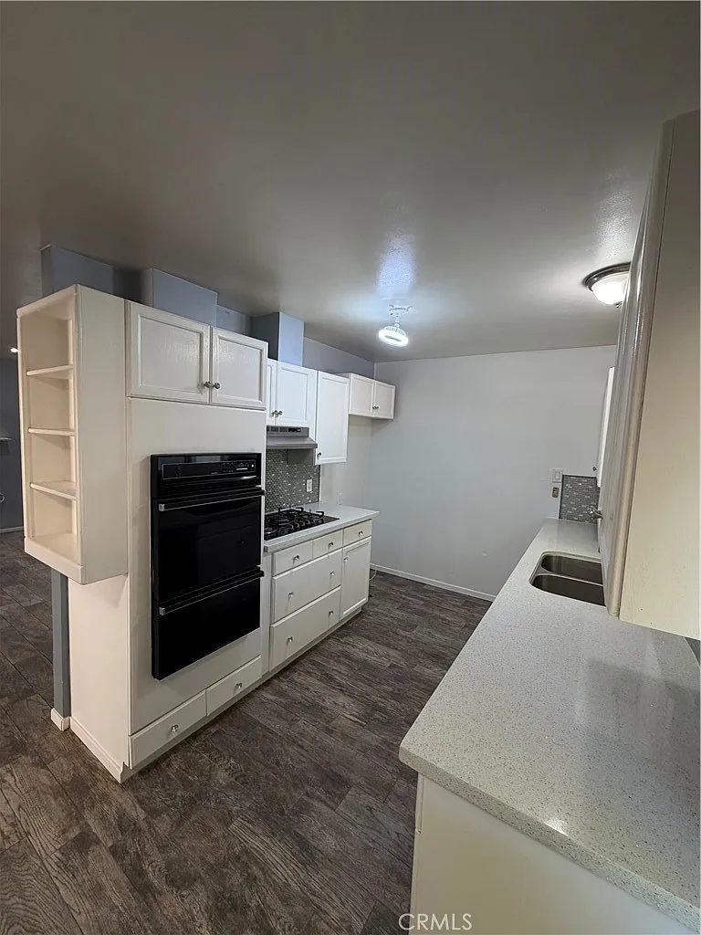4 bed, 1269 sqft, $3,300 — Photo 4
