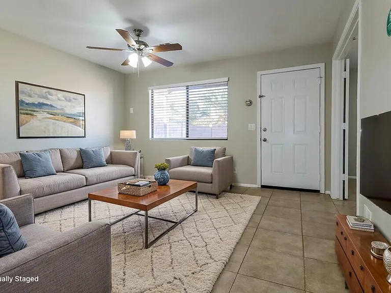 12508 W Windsor Blvd — Photo 3