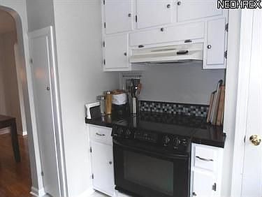 5th image of 1316 Belrose Rd