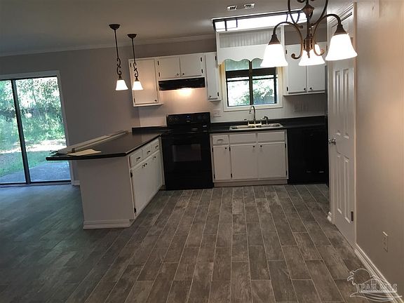 3rd image of 4610 Petra Cir