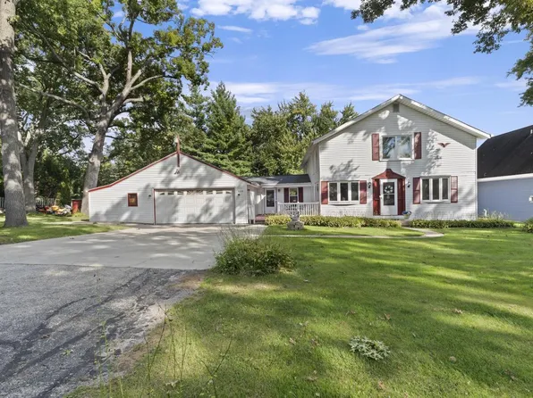 N9114 Cedar AVENUE, East Troy, WI 53120