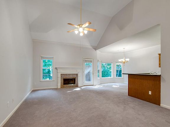 5th image of 822 Percy Warner Blvd