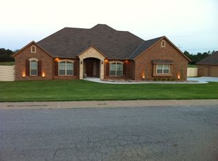 306 Mounds Rd, Harrah, OK 73045