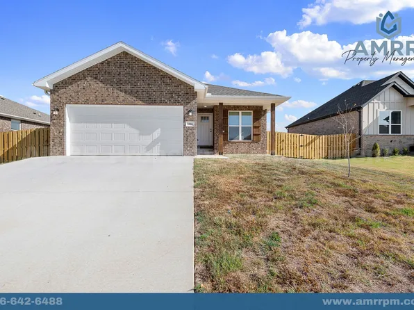 1806 Ferguson St, Pea Ridge, AR 72751