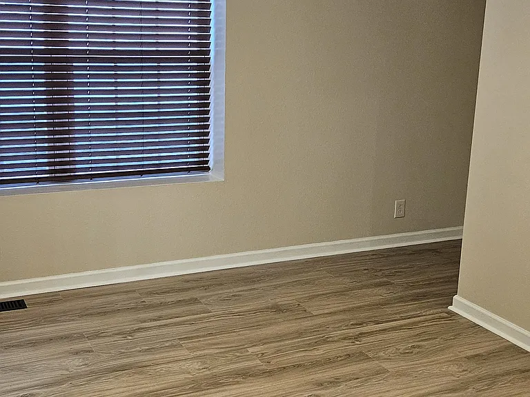 3059 London View Dr — Photo 17