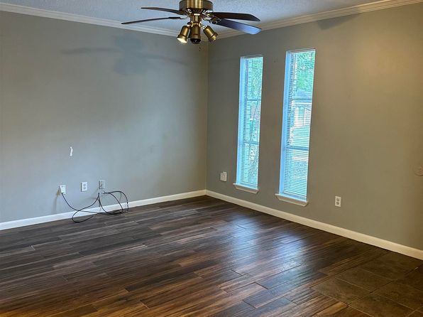 little-rock-arkansas-82838600 picture