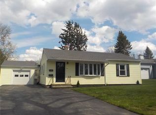 191 Crestwood Blvd, Rochester, NY 14624