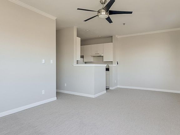 2nd image of 1500 Laurel St APT 313