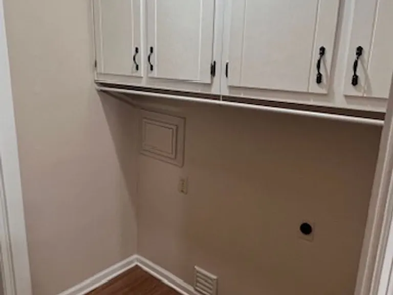 105 Driftwood Ct — Photo 12