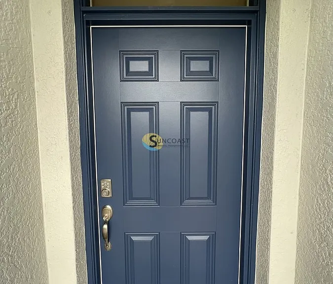 2518 NE 6th Pl — Photo 3