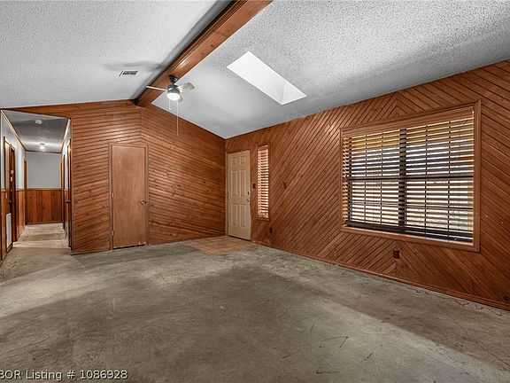 5th image of 472501 E 1127th Rd