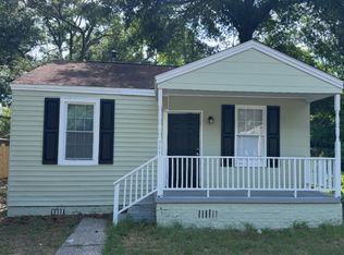 2710 E Surrey Dr, North Charleston, SC 29405