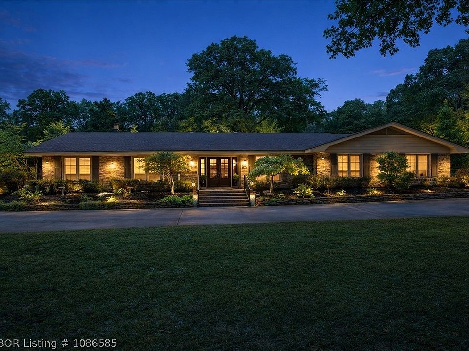 1st image of 1 Berry Hill Rd