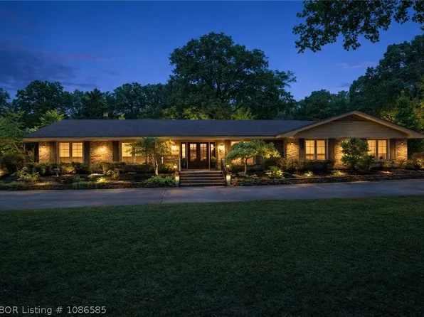 1 Berry Hill Rd, Fort Smith, AR 72903