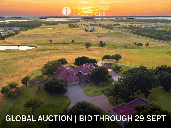 701 W Walcott St, Pilot Point, TX 76258