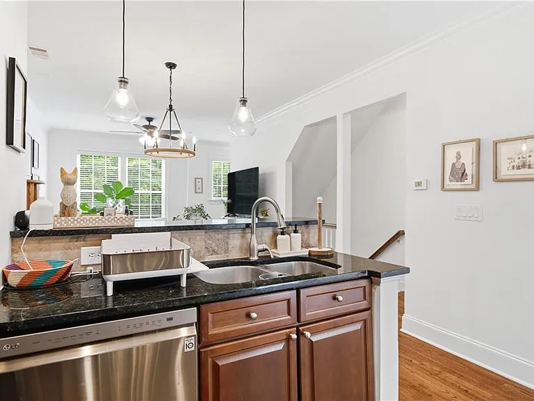 1231 Ashford Creek Park NE — Photo 18