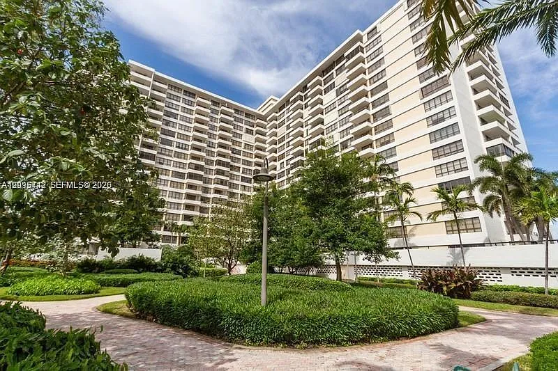 600 Three Islands Blvd #420