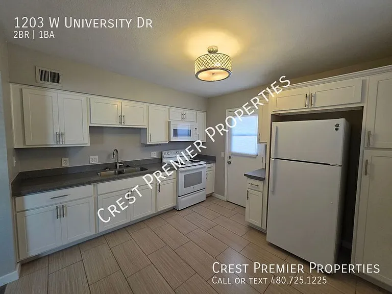 1203 W University Dr — Photo 5