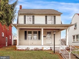 909 Parkway Blvd, York, PA 17404