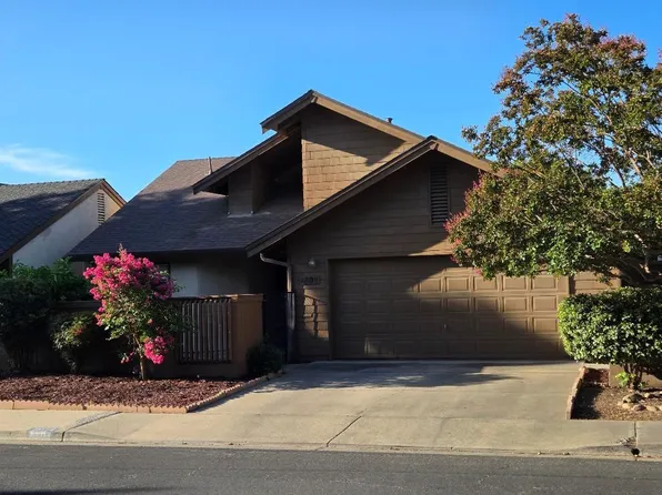 1804 Oak Leaf Dr, Modesto, CA 95354