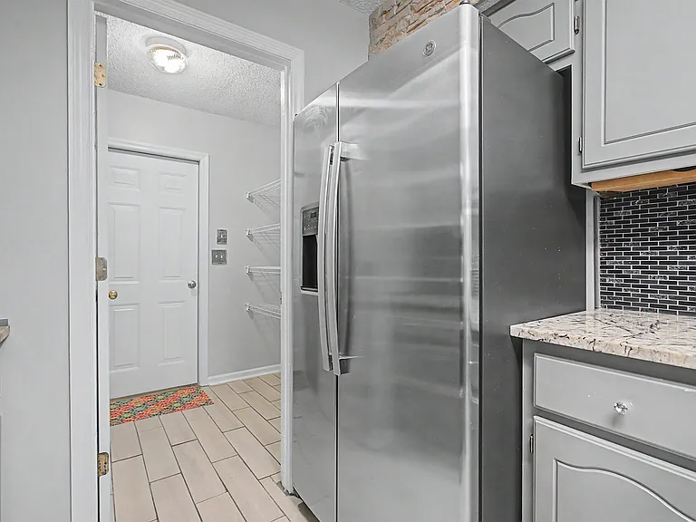 1850 Newman Ln — Photo 32