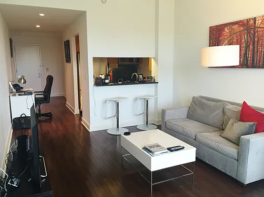 Rented by BLU Real Estate | media 25