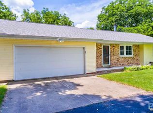 5 Bay Shore Dr, Lacon, IL 61540