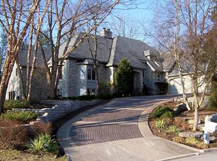 1555 Briarcliffe Dr, Powell, OH 43065