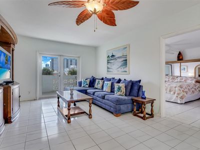 320 S Surf Road #304, Hollywood, FL, 33019