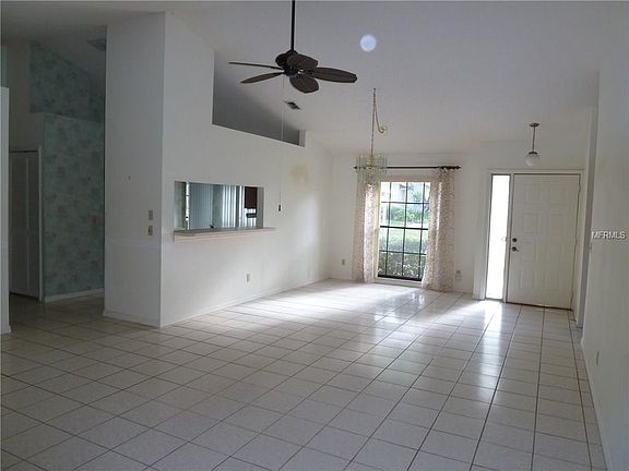 4th image of 2076 Cheryl Dr