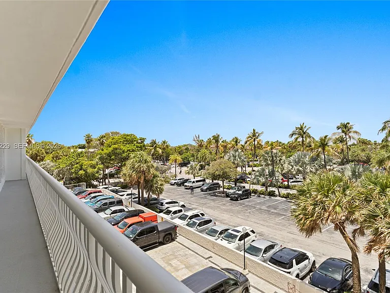 4020 Galt Ocean Dr #203 — Photo 10