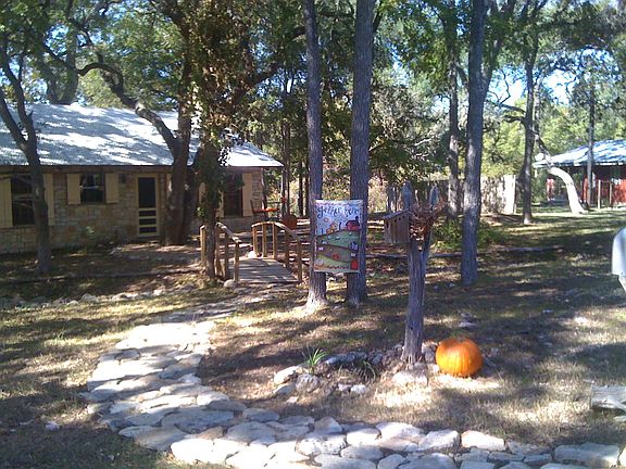 4th image of 300 Deer Lake Est