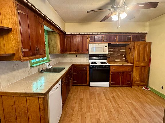 4th image of 10523 Pomfret Road