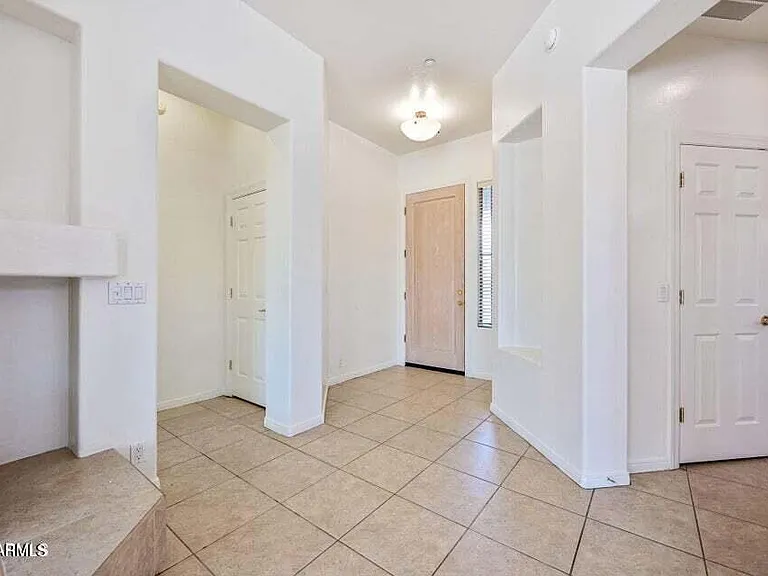 7585 E Balao Dr — Photo 17