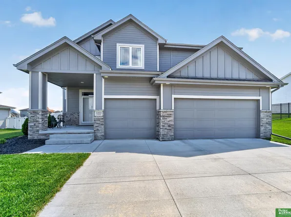 21819 G St, Elkhorn, NE 68022
