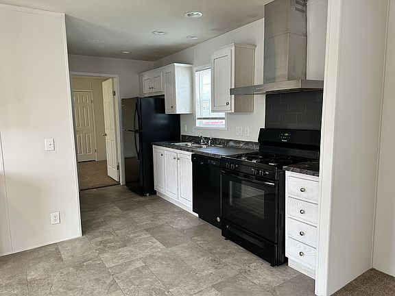 3rd image of 1993 Arbor Woods Blvd #242