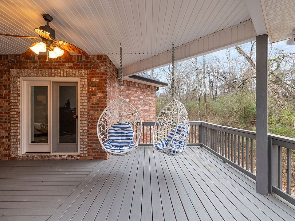 49th image of 442 Lakeview Cir