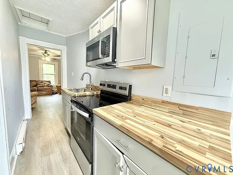 419 Park Ave #B — Photo 4