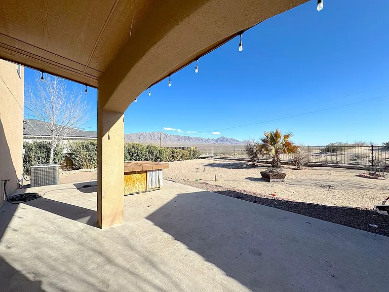 3046 Bariloche Dr — Photo 35