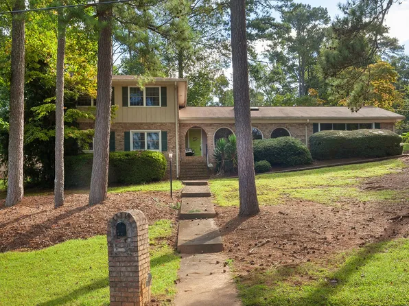3741 Fox Glen Ct NE, Atlanta, GA 30319