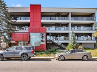 1629 E 38th St SW #206, Calgary, AB T3C1T8