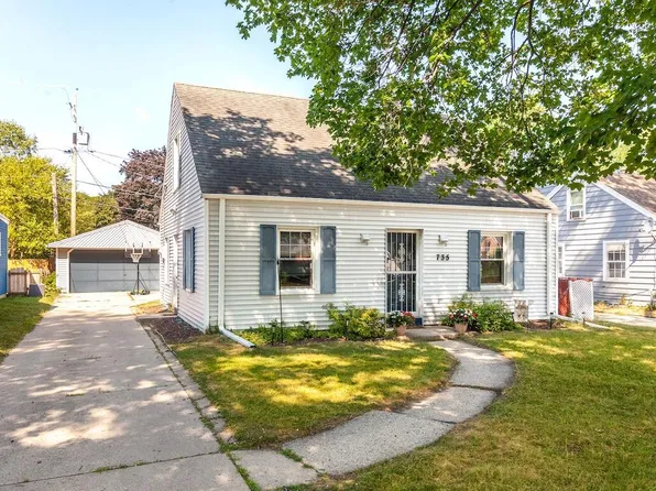 735 N 112th STREET, Wauwatosa, WI 53226