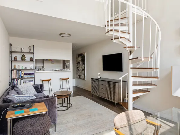 153 East 32nd Street image 6 of 27