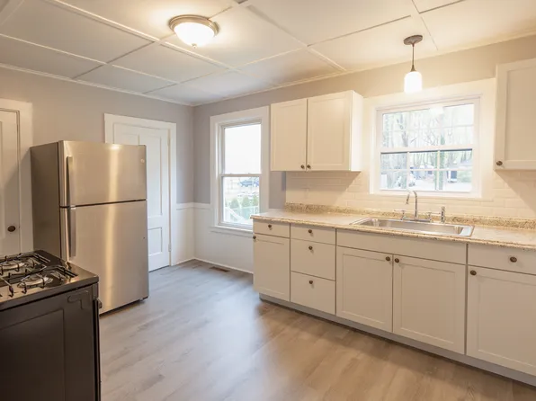 235 Standish Ave, Plymouth, MA 02360