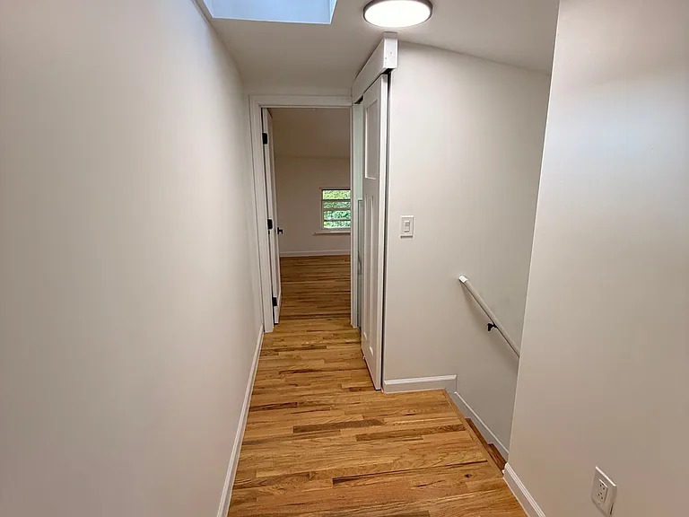 73-77 W Thames St #73 — Photo 9