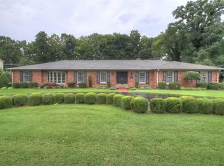 799 Chinoe Rd, Lexington, KY 40502