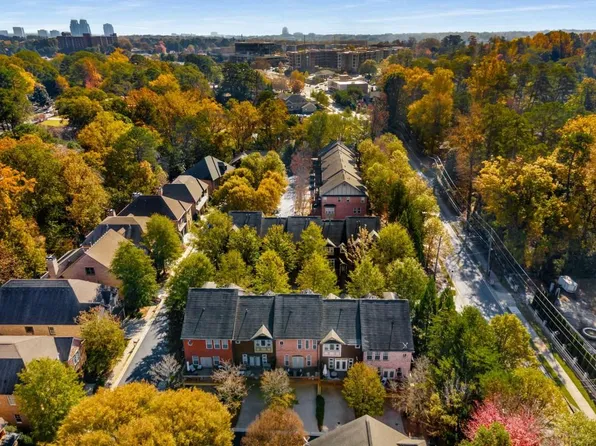 49 High Top Way, Sandy Springs, GA 30328