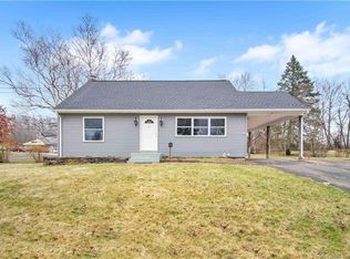 7 Perry Ln, Enfield, CT 06082