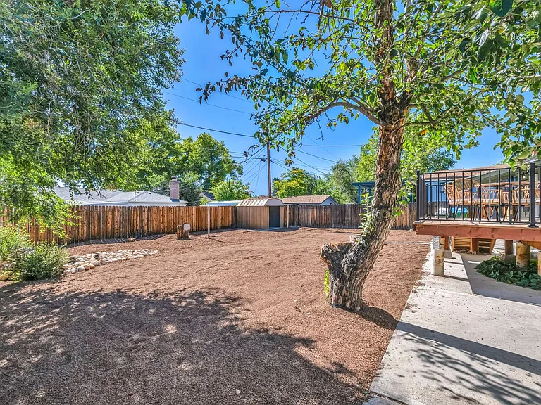 1678 Ordway Ave — Photo 47